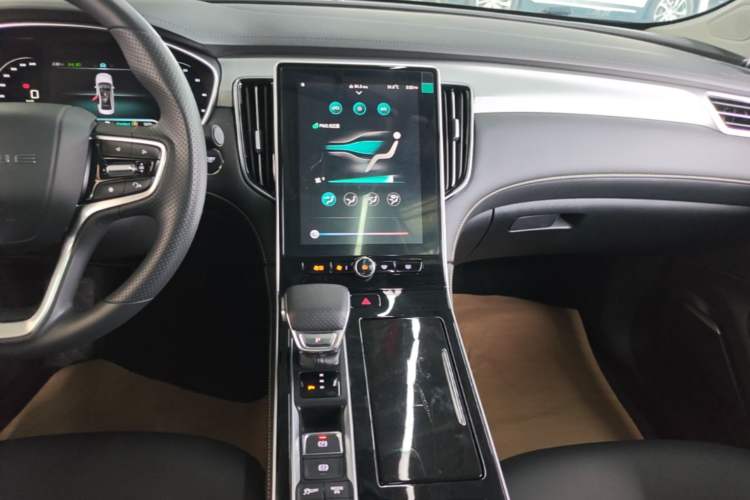 Used Roewe i6 MAX New Energy 2023 EV 420 Skyroof Special Edition Audio And AC Panel