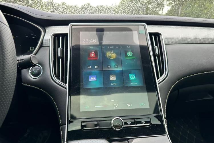 Used Roewe i6 MAX New Energy 2023 EV 420 Skyroof Special Edition Audio And AC Panel