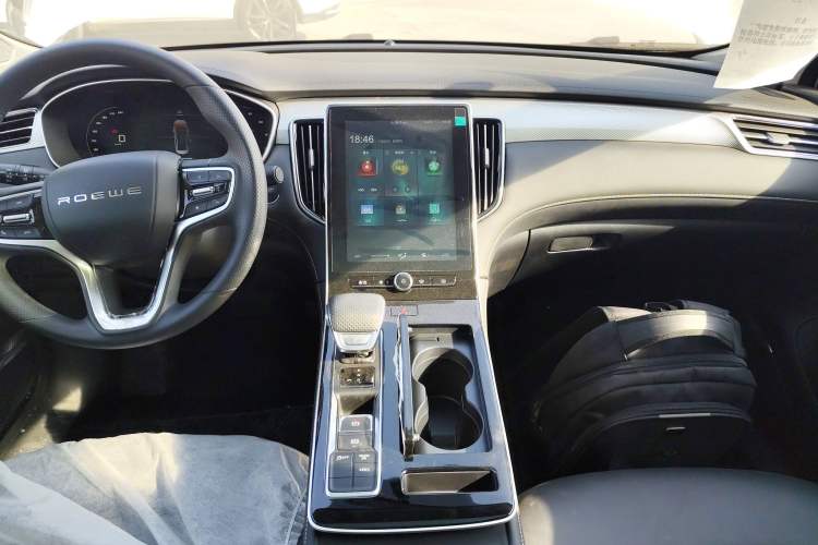 Used Roewe i6 MAX New Energy 2023 EV 420 Skyroof Special Edition Audio And AC Panel
