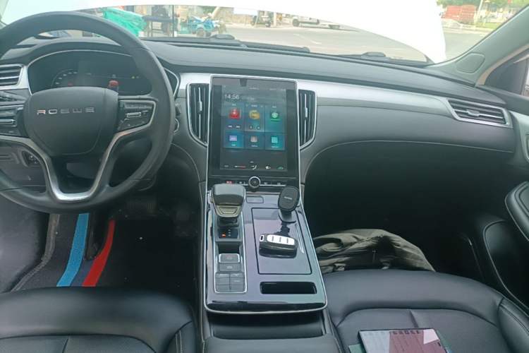 Used Roewe i6 MAX New Energy 2023 EV 420 Skyroof Special Edition Audio And AC Panel