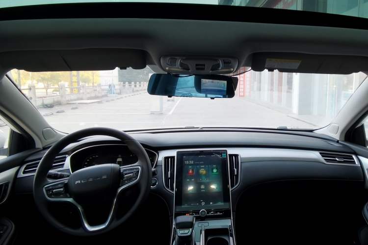 Used Roewe i6 MAX New Energy 2023 EV 420 Skyroof Special Edition Audio And AC Panel