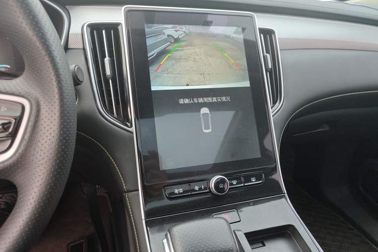 Used Roewe i6 MAX New Energy 2023 EV 420 Skyroof Special Edition Audio And AC Panel