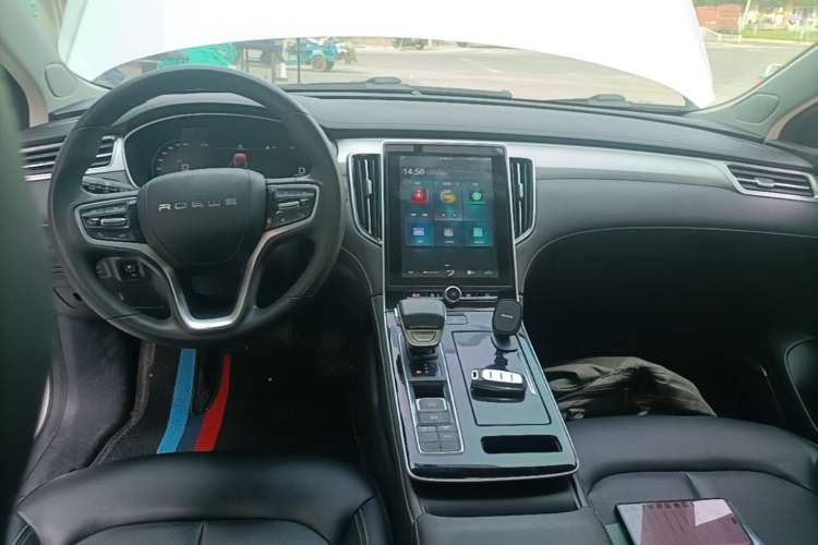 Used Roewe i6 MAX New Energy 2023 EV 420 Skyroof Special Edition Center Console