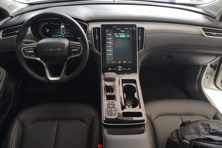Used Roewe i6 MAX New Energy 2023 EV 500 Grand Touring Edition for Key Clients Center Console