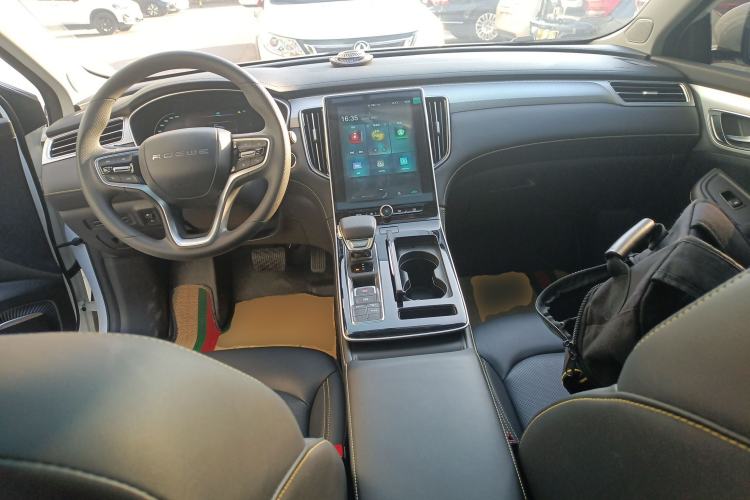 Used Roewe i6 MAX New Energy 2023 EV 420 Skyroof Special Edition Center Console