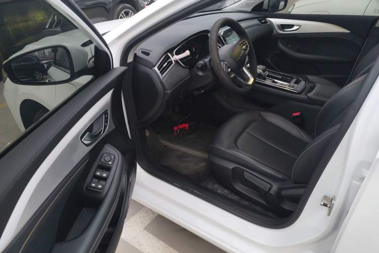 Used Roewe i6 MAX New Energy 2023 EV 420 Skyroof Special Edition Driver Seat