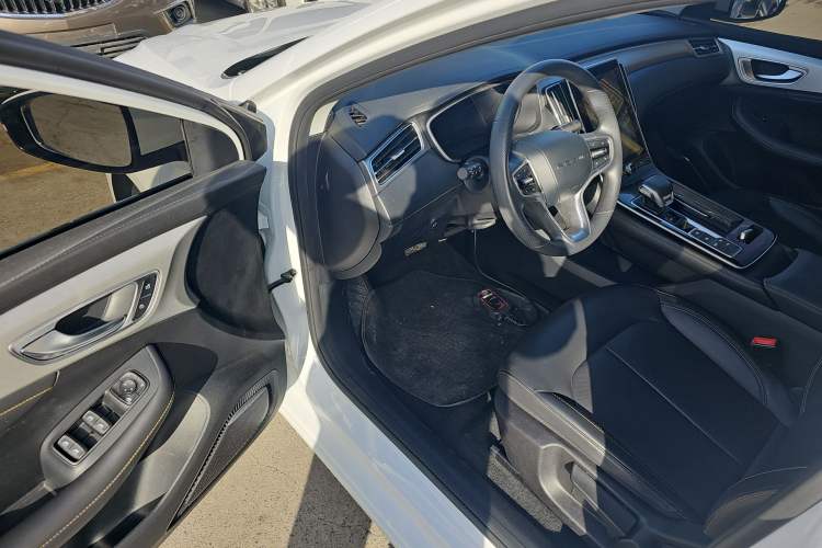 Used Roewe i6 MAX New Energy 2023 EV 420 Skyroof Special Edition Driver Seat