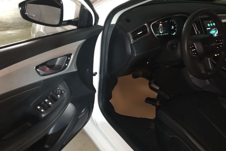 Used Roewe i6 MAX New Energy 2023 EV 420 Skyroof Special Edition Driver Seat