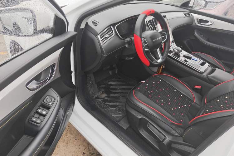 Used Roewe i6 MAX New Energy 2023 EV 420 Skyroof Special Edition Driver Seat