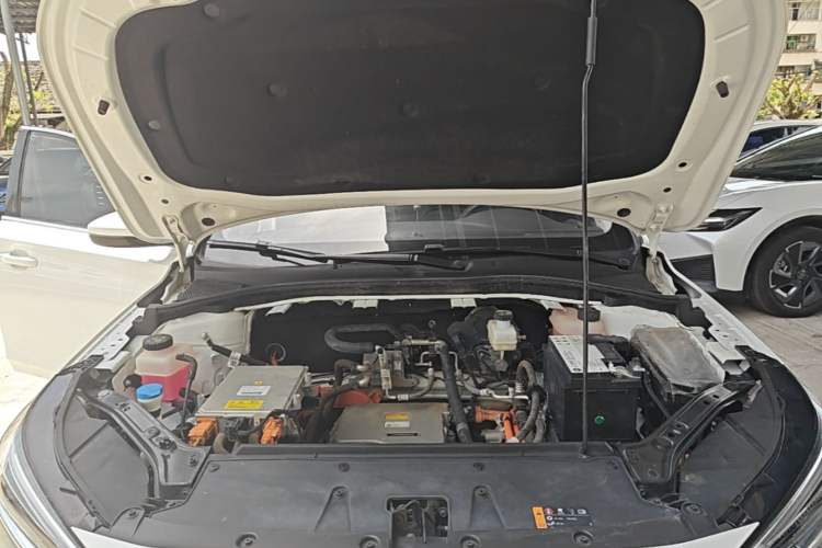 Used Roewe i6 MAX New Energy 2023 EV 420 Skyroof Special Edition Engine Bay