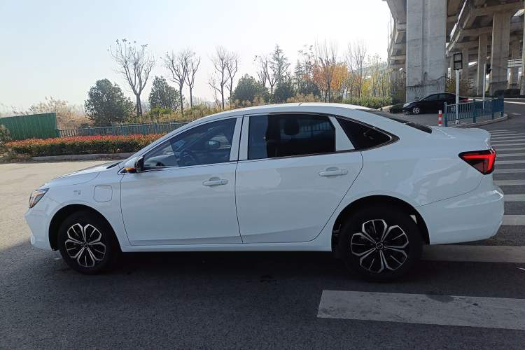 Used Roewe i6 MAX New Energy 2023 EV 420 Skyroof Special Edition Exterior 3