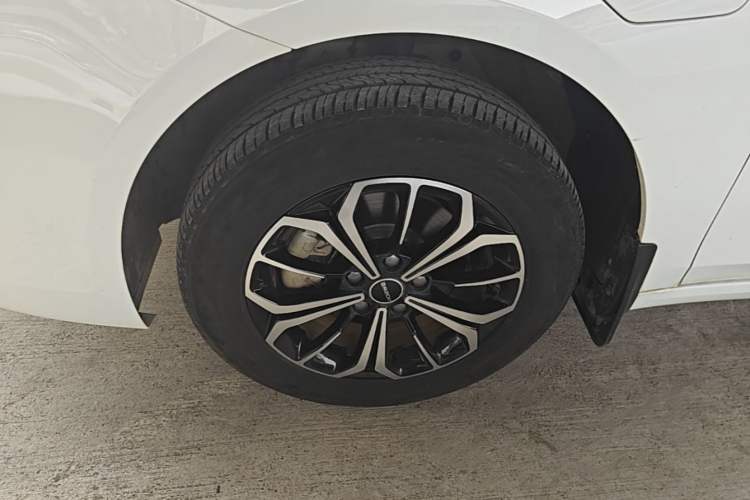 Used Roewe i6 MAX New Energy 2023 EV 420 Skyroof Special Edition Exterior 4