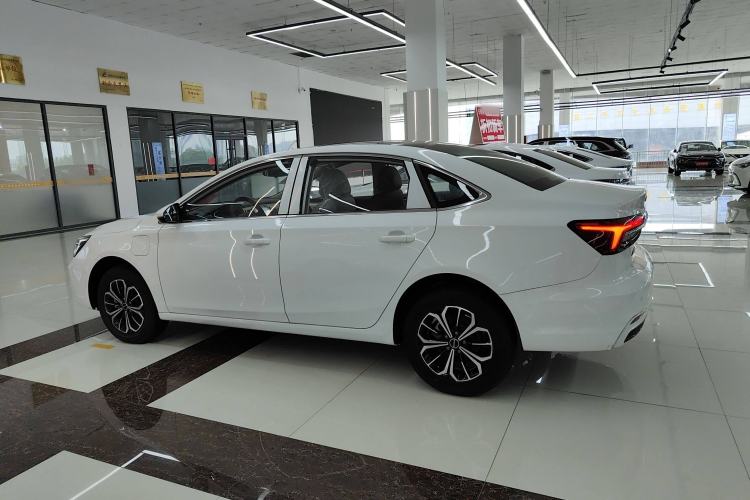 Used Roewe i6 MAX New Energy 2023 EV 500 Grand Touring Edition for Key Clients Exterior 5