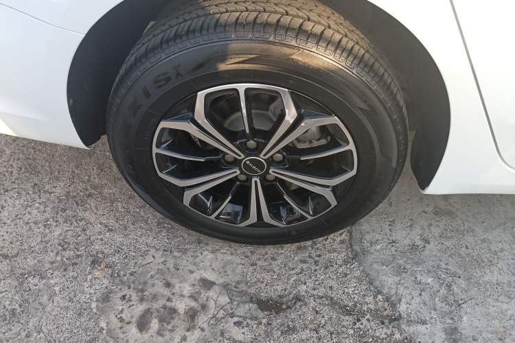 Used Roewe i6 MAX New Energy 2023 EV 420 Skyroof Special Edition Exterior 5