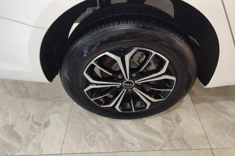 Used Roewe i6 MAX New Energy 2023 EV 420 Skyroof Special Edition Exterior 8