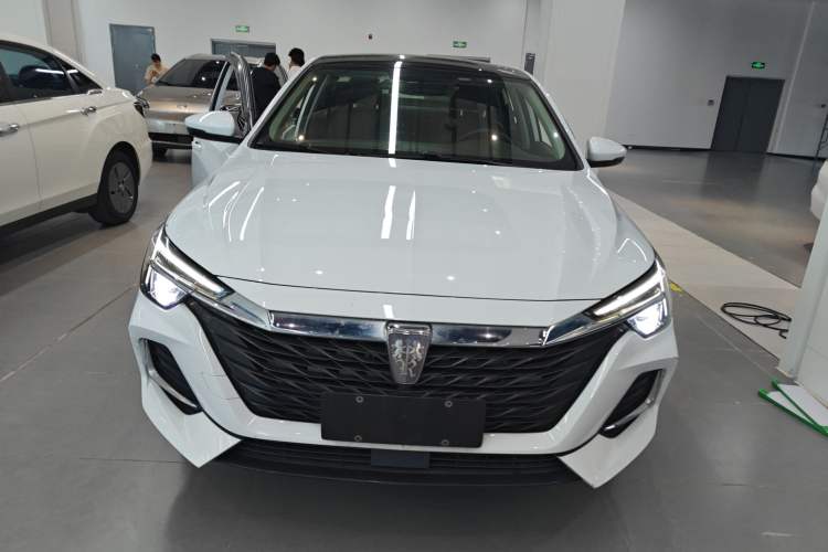 Used Roewe i6 MAX New Energy 2023 EV 420 Skyroof Special Edition Front