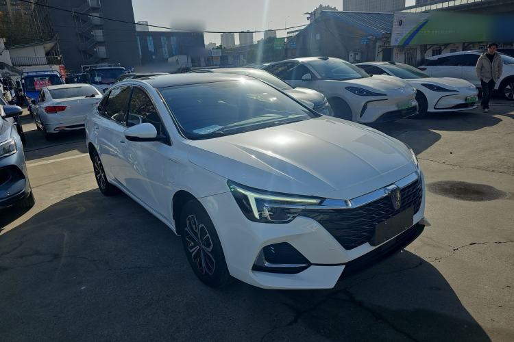 Used Roewe i6 MAX New Energy 2023 EV 420 Skyroof Special Edition Front Right 45 Deg