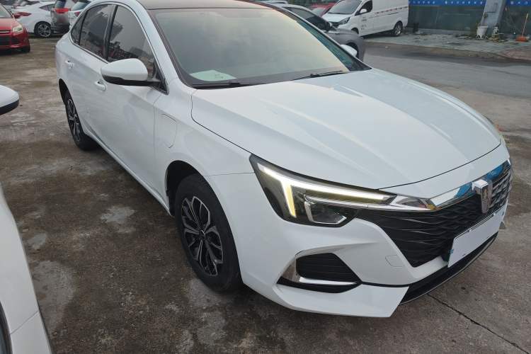Used Roewe i6 MAX New Energy 2023 EV 420 Skyroof Special Edition Front Right 45 Deg