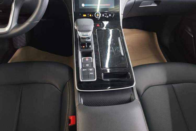 Used Roewe i6 MAX New Energy 2023 EV 420 Skyroof Special Edition Gear Lever