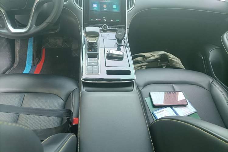 Used Roewe i6 MAX New Energy 2023 EV 420 Skyroof Special Edition Gear Lever