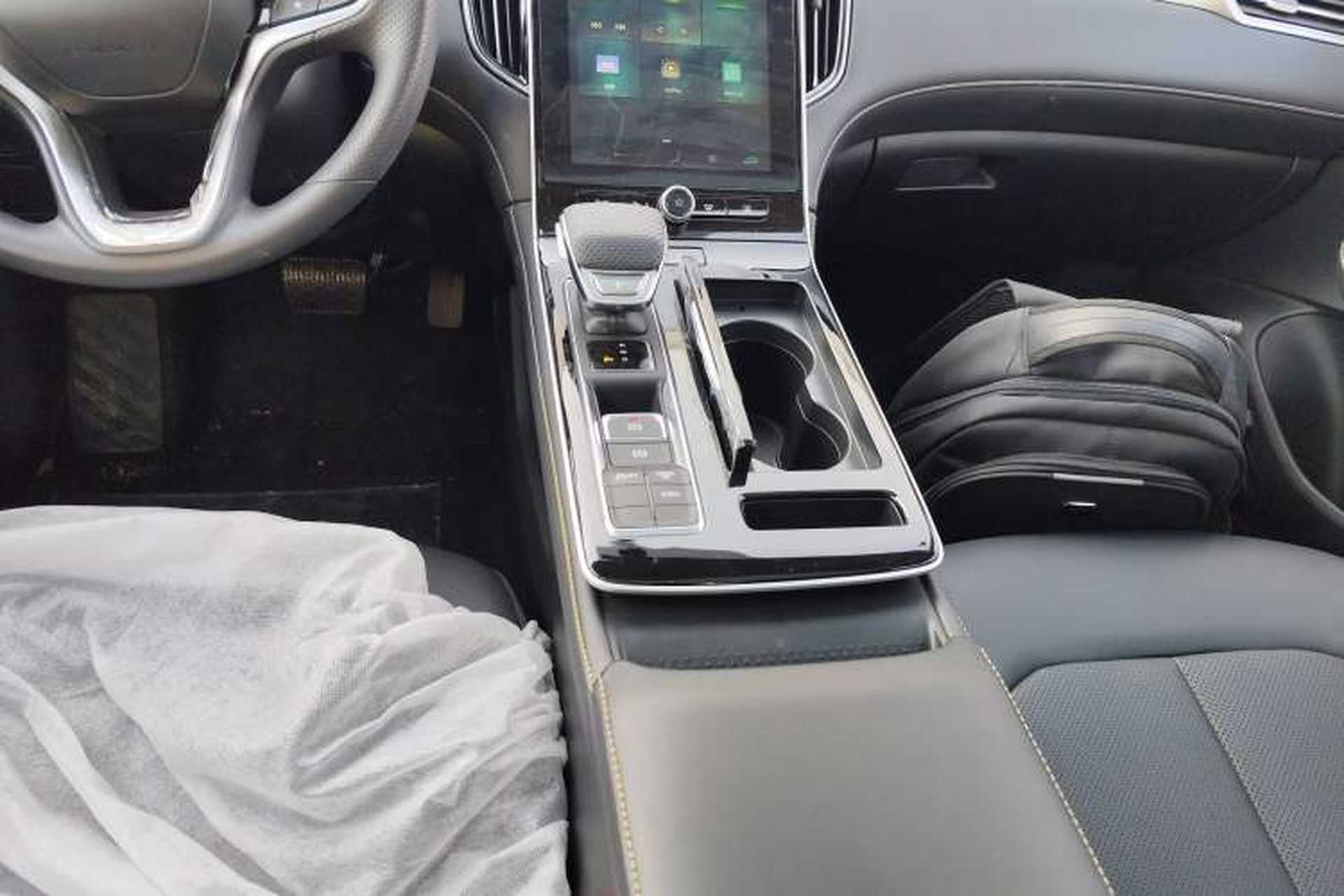 Used Roewe i6 MAX New Energy 2023 EV 420 Skyroof Special Edition Gear Lever