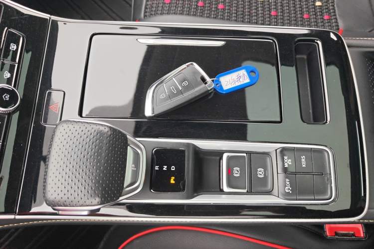 Used Roewe i6 MAX New Energy 2023 EV 420 Skyroof Special Edition Gear Lever