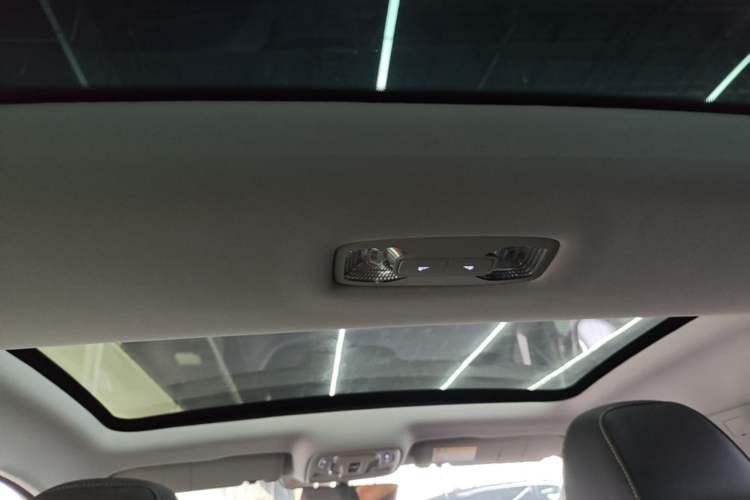 Used Roewe i6 MAX New Energy 2023 EV 420 Skyroof Special Edition Headliner