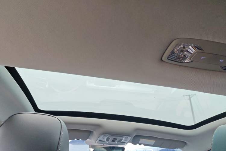 Used Roewe i6 MAX New Energy 2023 EV 420 Skyroof Special Edition Headliner