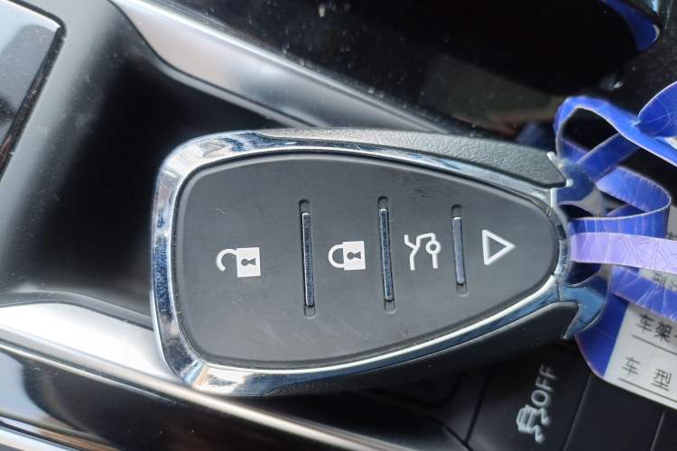 Used Roewe i6 MAX New Energy 2023 EV 420 Skyroof Special Edition Interior 1