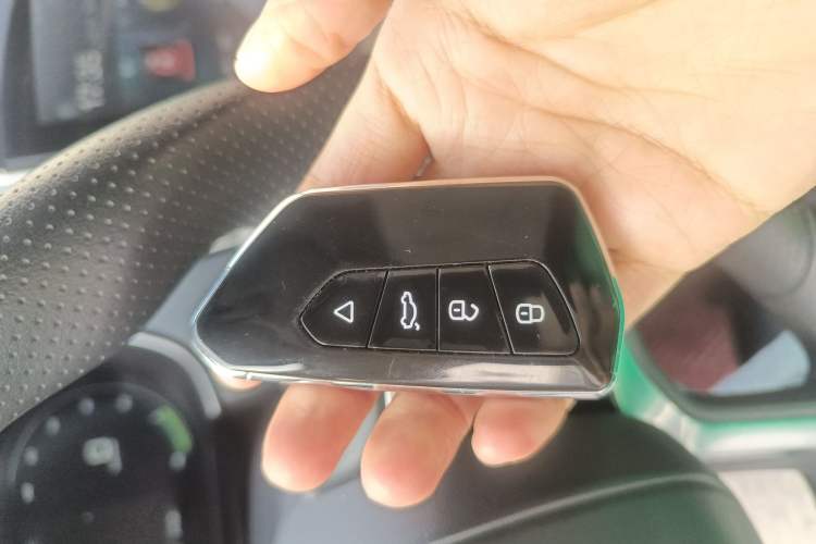 Used Roewe i6 MAX New Energy 2023 EV 420 Skyroof Special Edition Interior 1