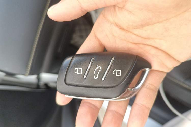 Used Roewe i6 MAX New Energy 2023 EV 420 Skyroof Special Edition Interior 1