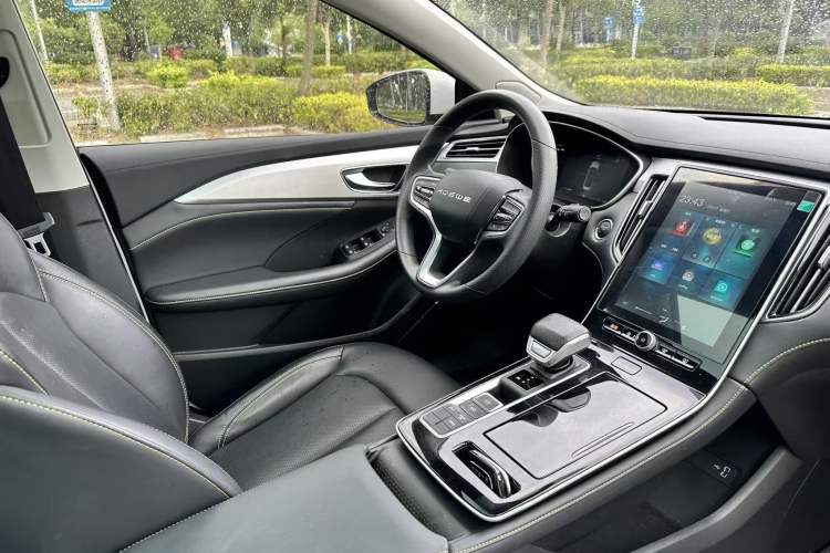 Used Roewe i6 MAX New Energy 2023 EV 420 Skyroof Special Edition Interior 11