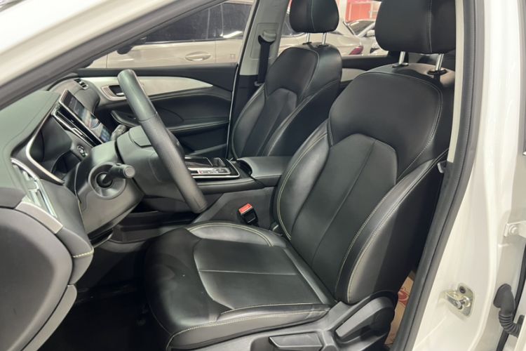 Used Roewe i6 MAX New Energy 2023 EV 420 Skyroof Special Edition Interior 3