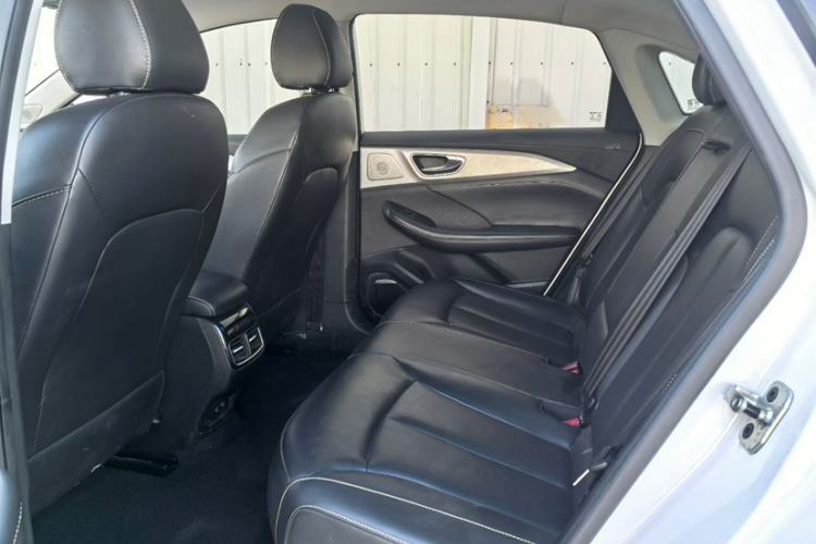 Used Roewe i6 MAX New Energy 2023 EV 420 Skyroof Special Edition Interior 4