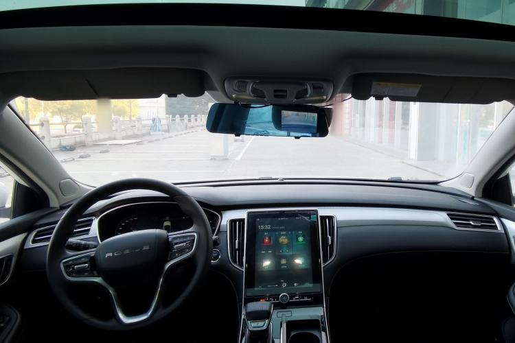 Used Roewe i6 MAX New Energy 2023 EV 420 Skyroof Special Edition Interior 4