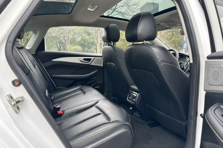Used Roewe i6 MAX New Energy 2023 EV 420 Skyroof Special Edition Interior 6