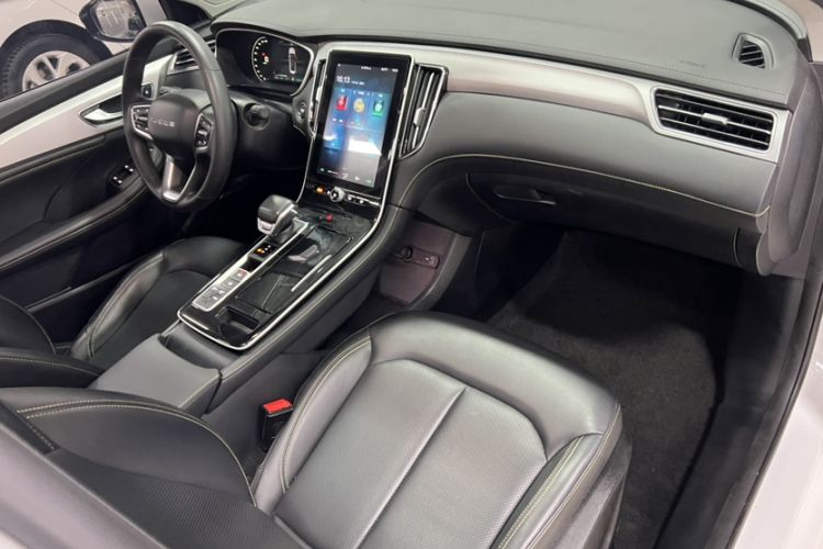 Used Roewe i6 MAX New Energy 2023 EV 420 Skyroof Special Edition Interior 7