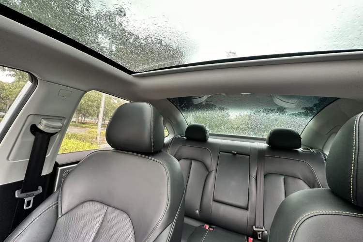 Used Roewe i6 MAX New Energy 2023 EV 420 Skyroof Special Edition Interior 8
