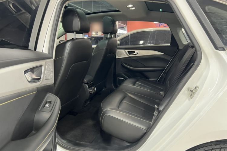 Used Roewe i6 MAX New Energy 2023 EV 420 Skyroof Special Edition Interior 8