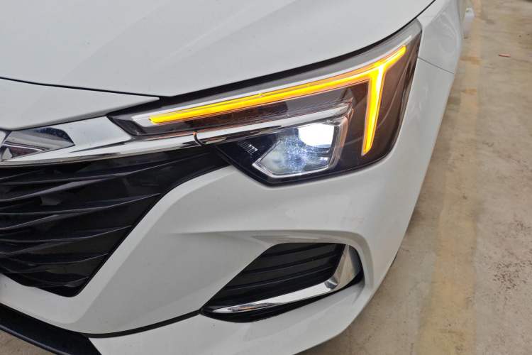 Used Roewe i6 MAX New Energy 2023 EV 420 Skyroof Special Edition Left Front Headlight