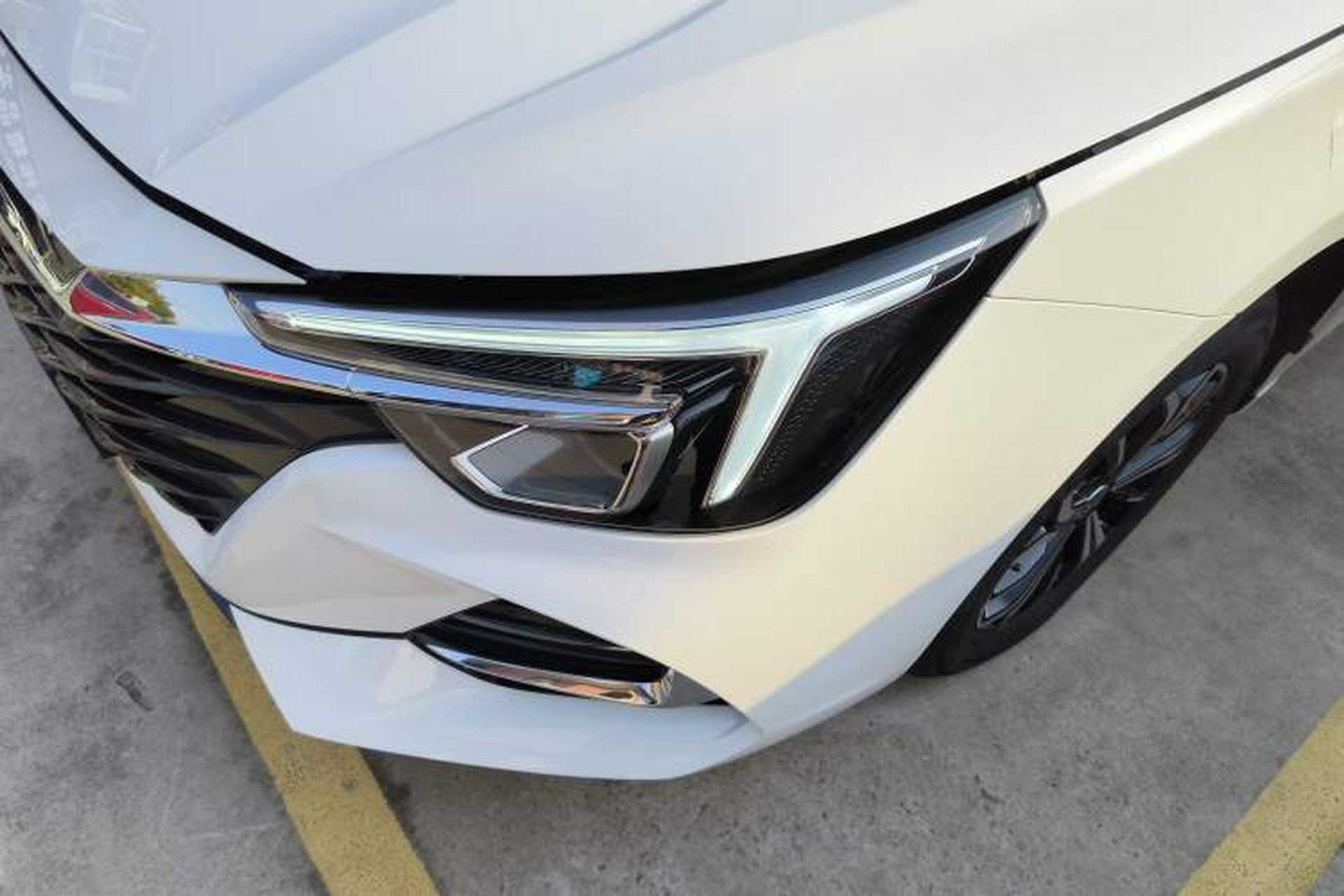 Used Roewe i6 MAX New Energy 2023 EV 420 Skyroof Special Edition Left Front Headlight
