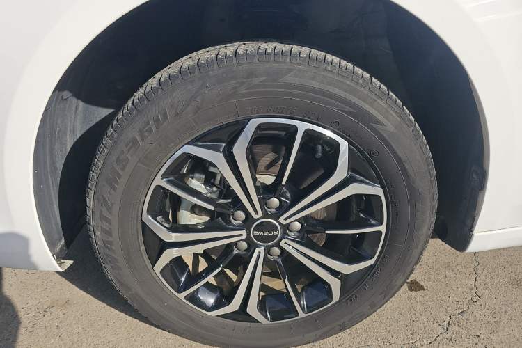 Used Roewe i6 MAX New Energy 2023 EV 420 Skyroof Special Edition Left Front Wheel Hub