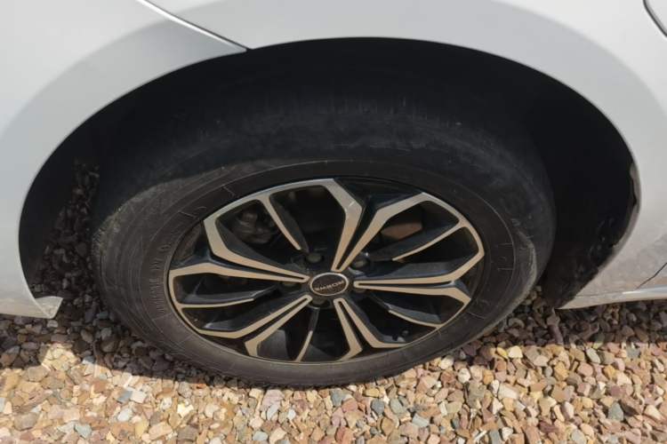 Used Roewe i6 MAX New Energy 2023 EV 420 Skyroof Special Edition Left Front Wheel Hub