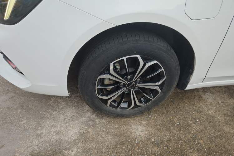 Used Roewe i6 MAX New Energy 2023 EV 420 Skyroof Special Edition Left Front Wheel Hub