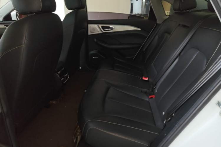 Used Roewe i6 MAX New Energy 2023 EV 420 Skyroof Special Edition Left Rear Seat