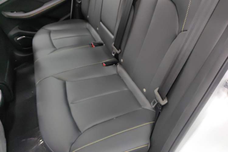 Used Roewe i6 MAX New Energy 2023 EV 420 Skyroof Special Edition Left Rear Seat