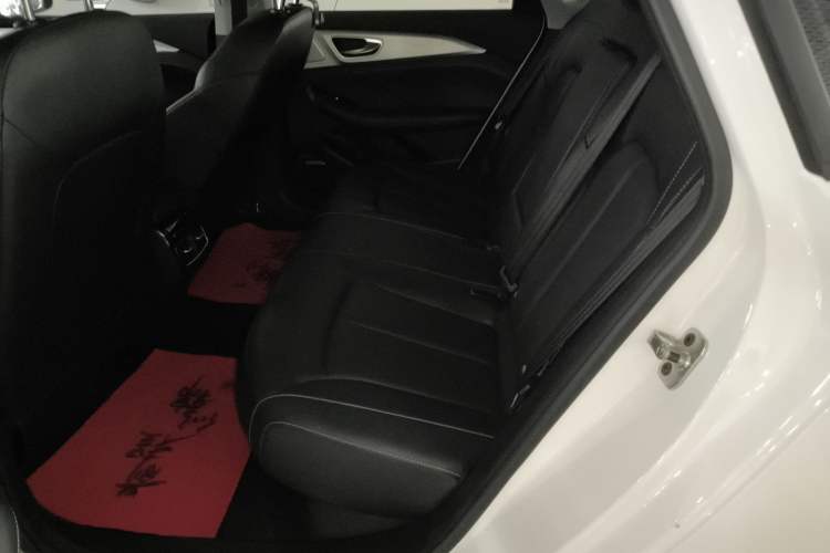 Used Roewe i6 MAX New Energy 2023 EV 420 Skyroof Special Edition Left Rear Seat