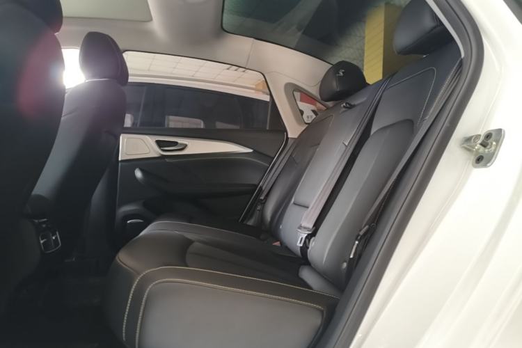 Used Roewe i6 MAX New Energy 2023 EV 500 Grand Touring Edition for Key Clients Left Rear Seat