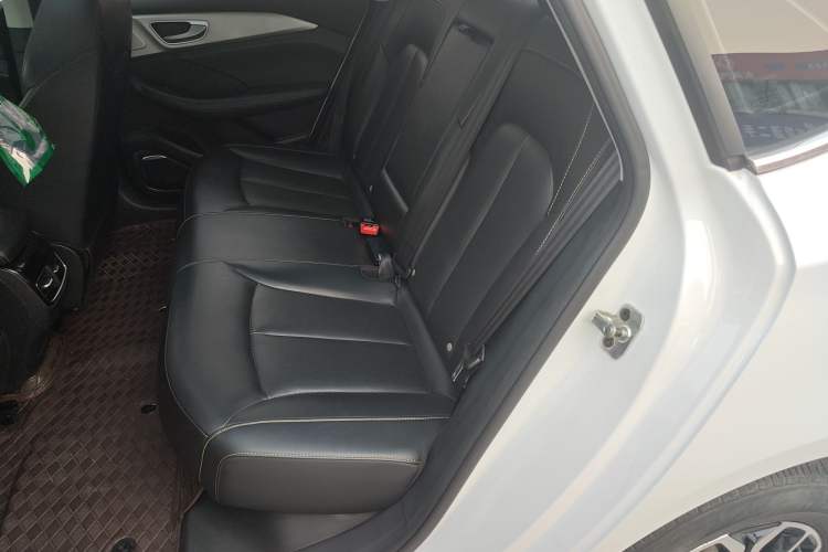 Used Roewe i6 MAX New Energy 2023 EV 420 Skyroof Special Edition Left Rear Seat