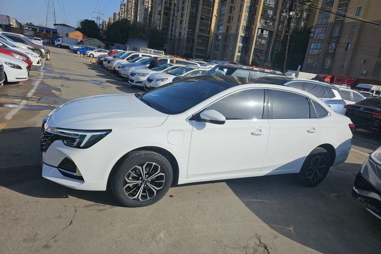 Used Roewe i6 MAX New Energy 2023 EV 420 Skyroof Special Edition Left Side